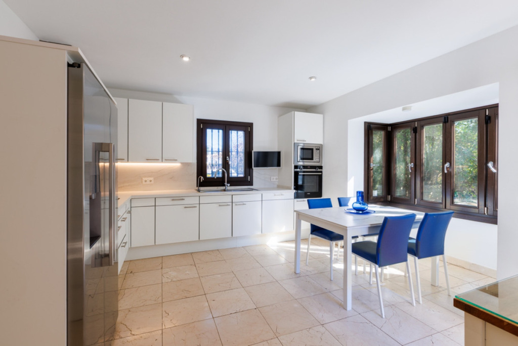 Detached Villa — Guadalmina Baja