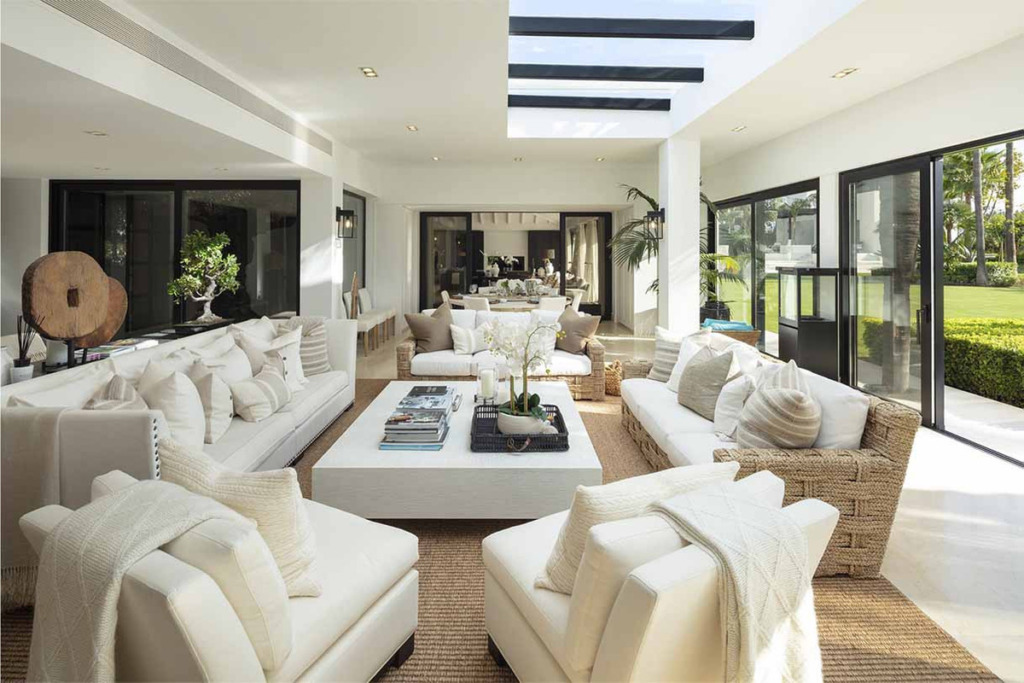 Villa – Chalet — Nueva Andalucía