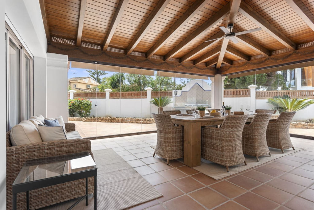 Detached Villa — Las Chapas