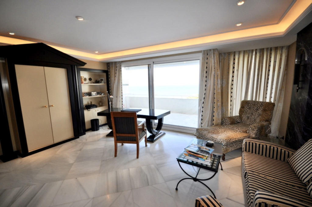 Middle Floor Apartment — The Golden Mile