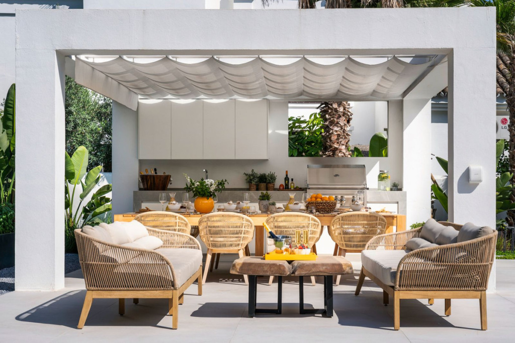 Villa – Chalet — Marbella