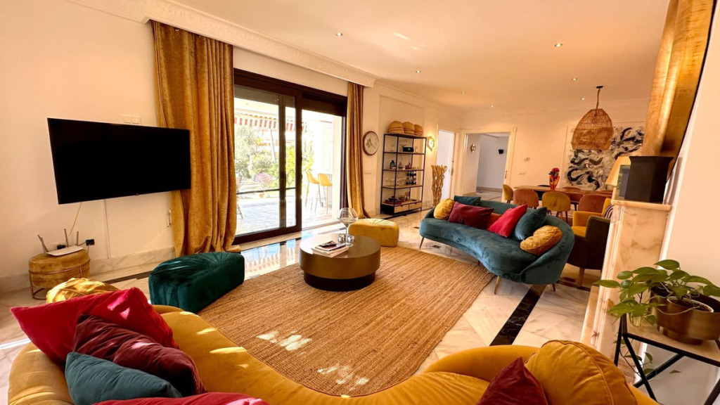 Villa – Chalet — Las Chapas
