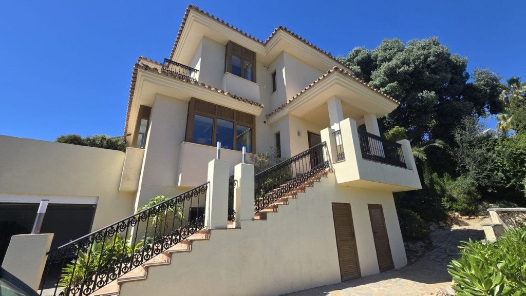 Detached Villa — El Rosario