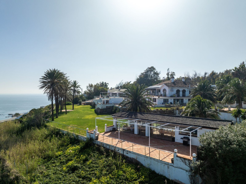 Detached Villa — Manilva