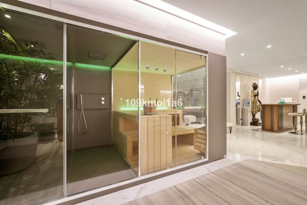 Detached Villa — Sierra Blanca