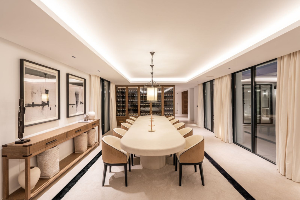 Detached Villa — Las Brisas