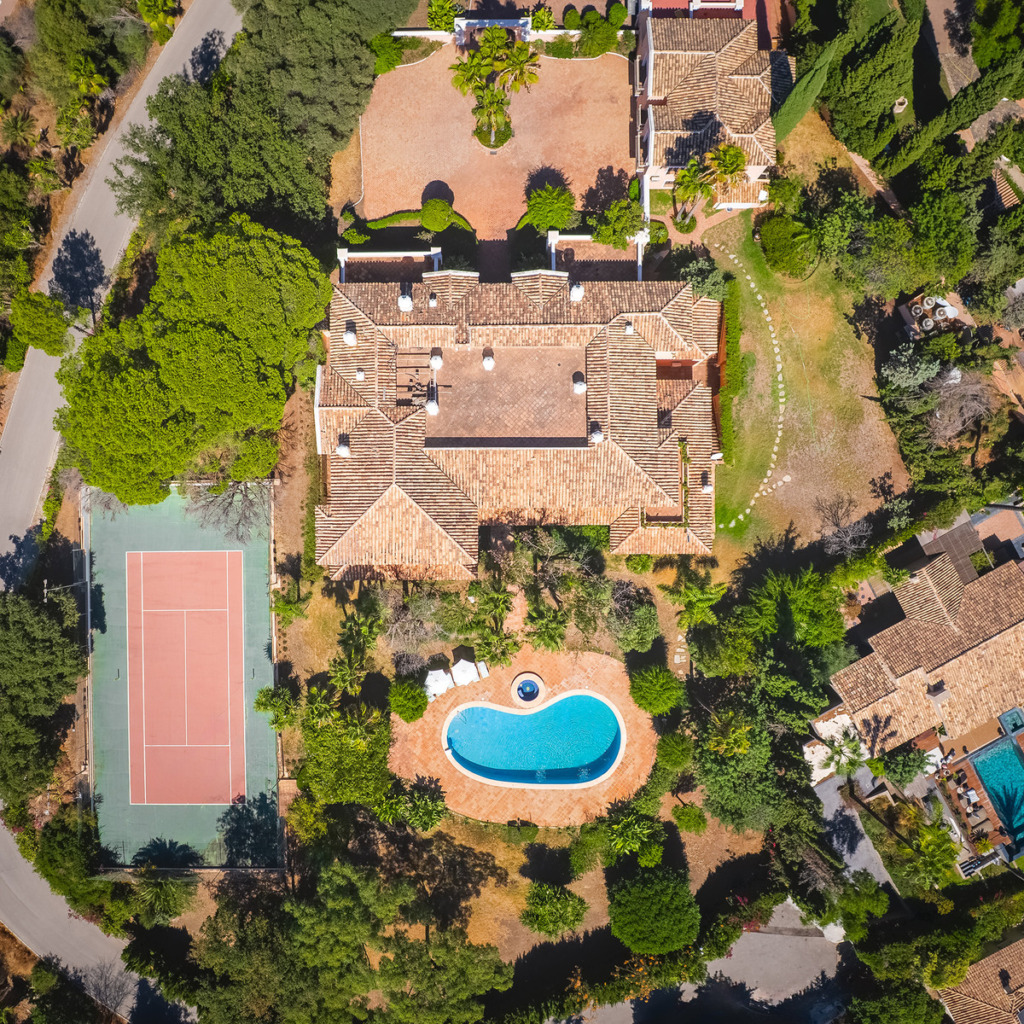 Villa – Chalet — The Golden Mile