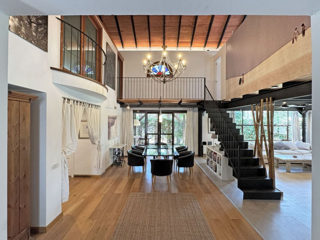 Villa – Chalet — Nueva Andalucía