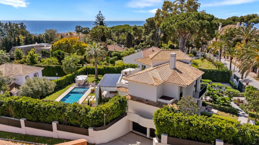 Villa – Chalet — Los Monteros