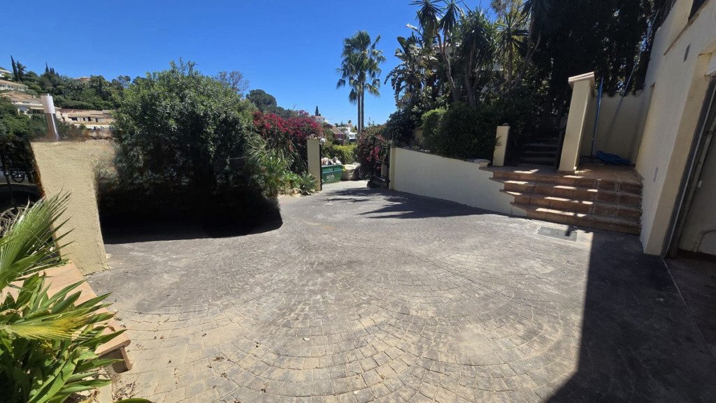 Detached Villa — El Rosario