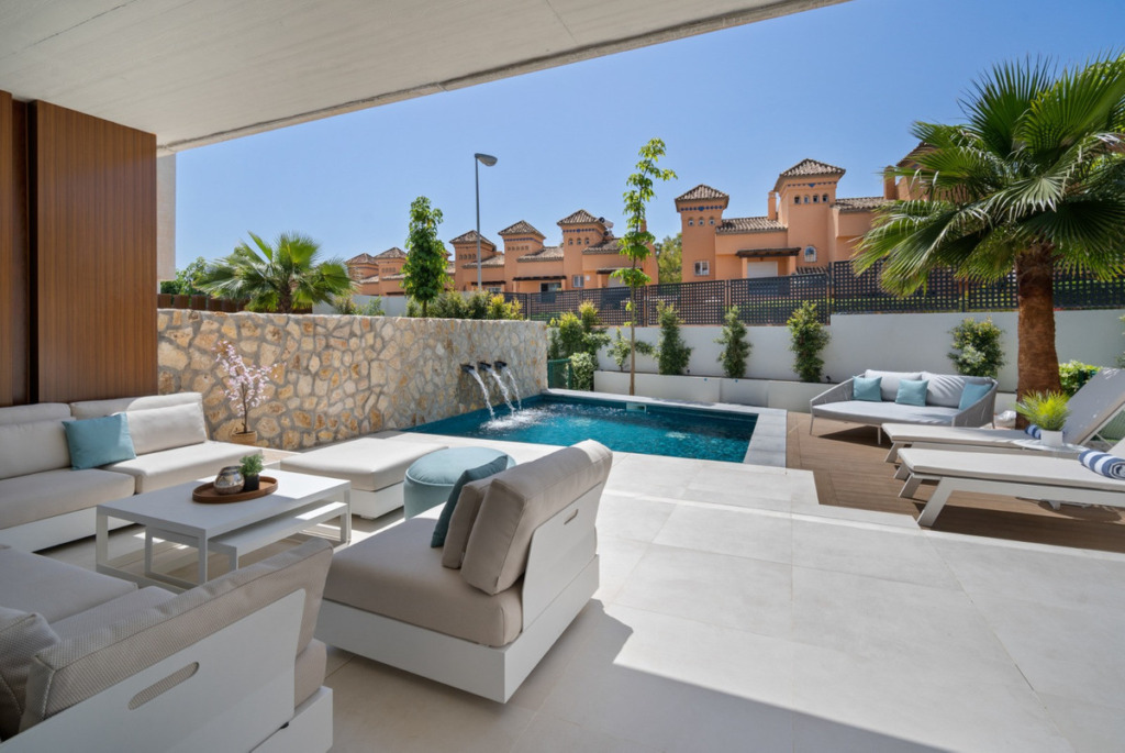 Villa – Chalet — The Golden Mile