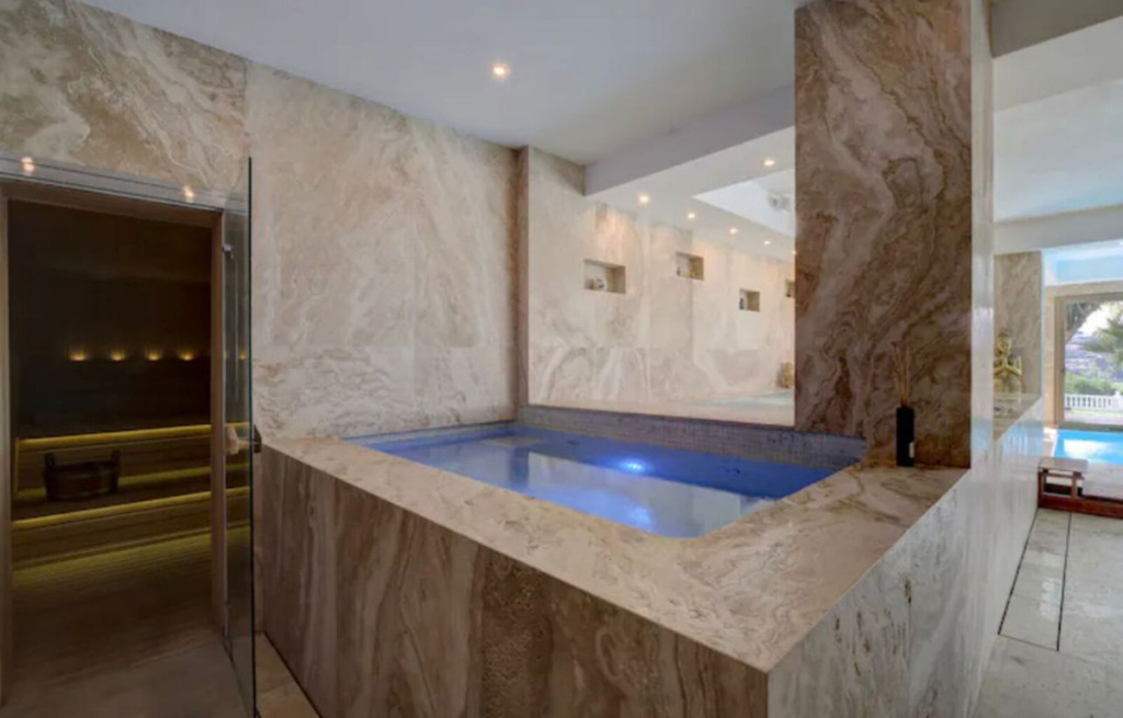 Villa – Chalet — Benahavís