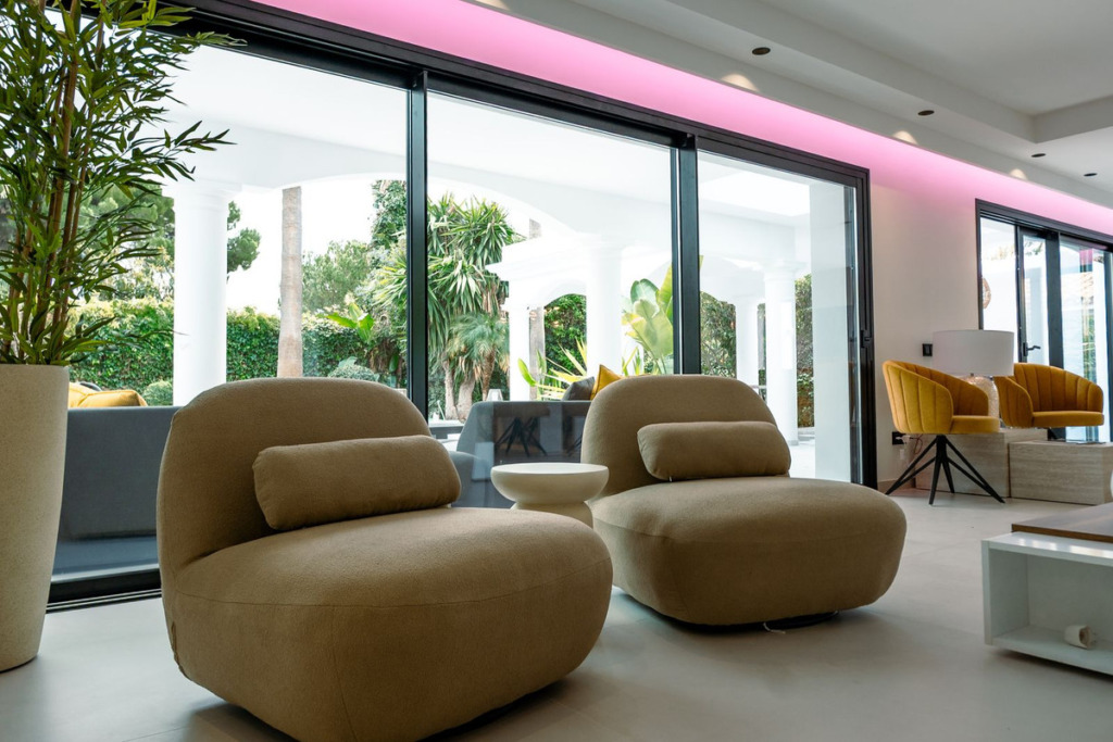 Villa – Chalet — El Paraiso