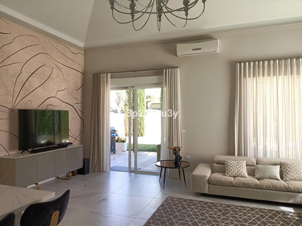 Detached Villa — Cortijo Blanco