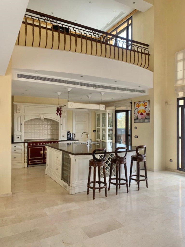 Penthouse Duplex — Puerto Banús