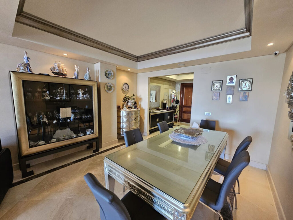 Middle Floor Apartment — Estepona