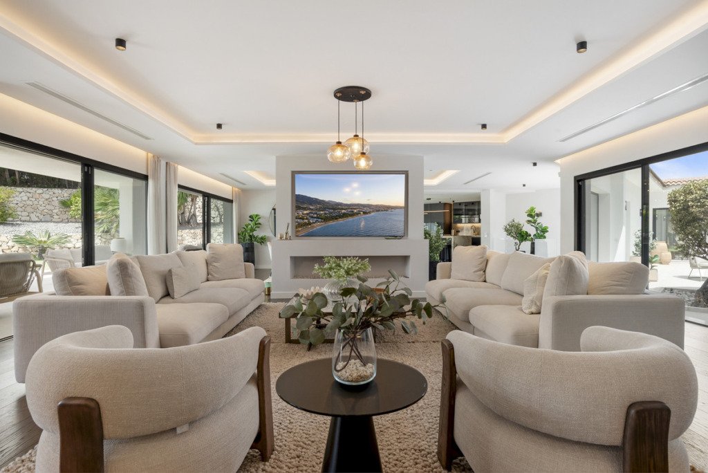 Villa – Chalet — Nueva Andalucía