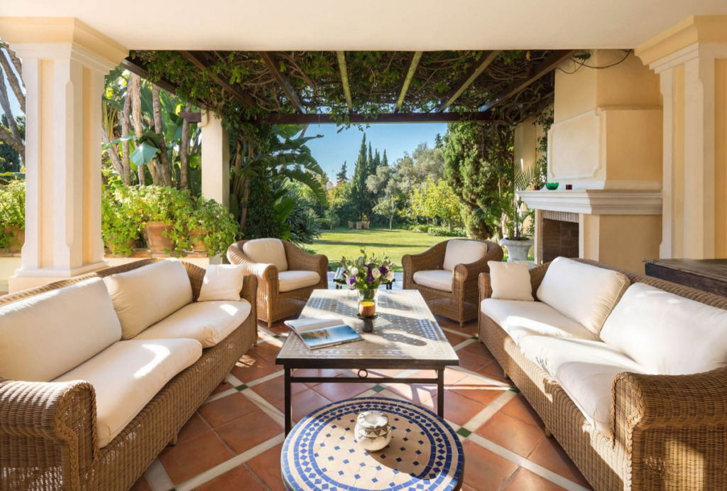 Detached Villa — Sierra Blanca