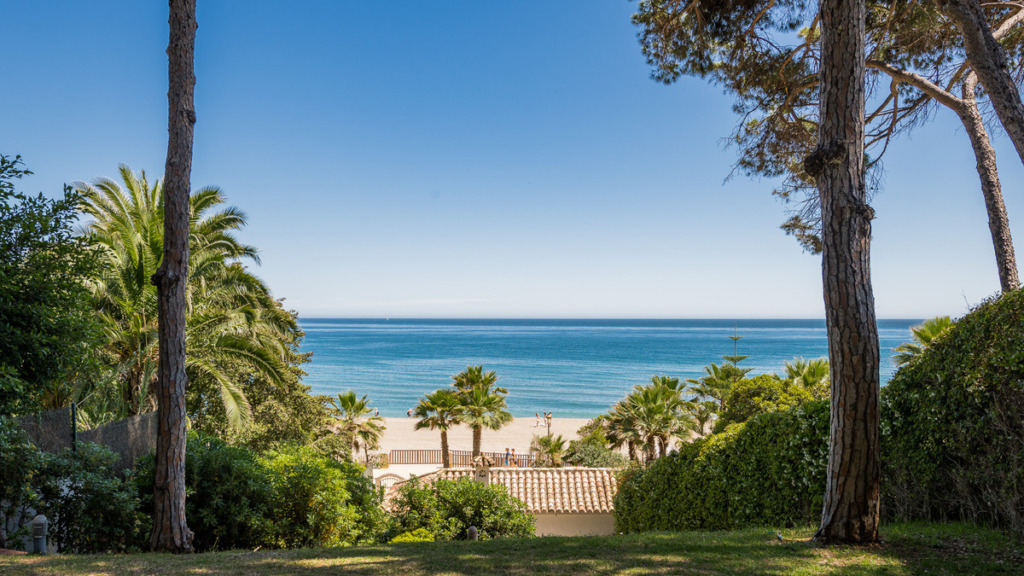 Villa – Chalet — The Golden Mile