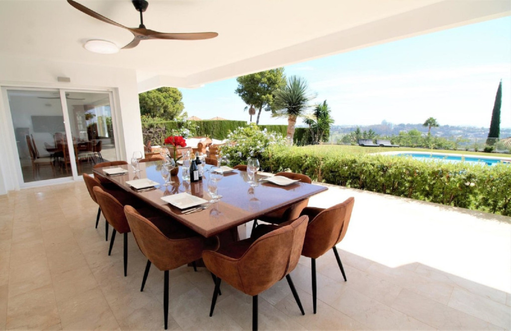 Villa – Chalet — El Paraiso