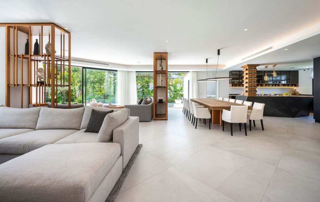 Villa – Chalet — Marbella