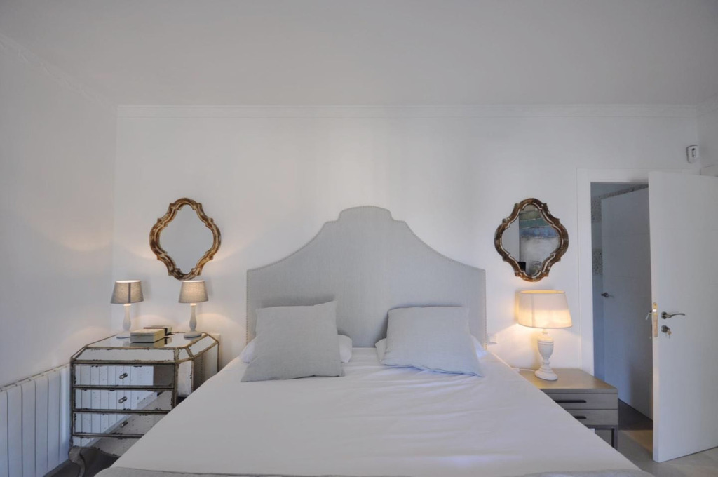 Villa – Chalet — Nueva Andalucía
