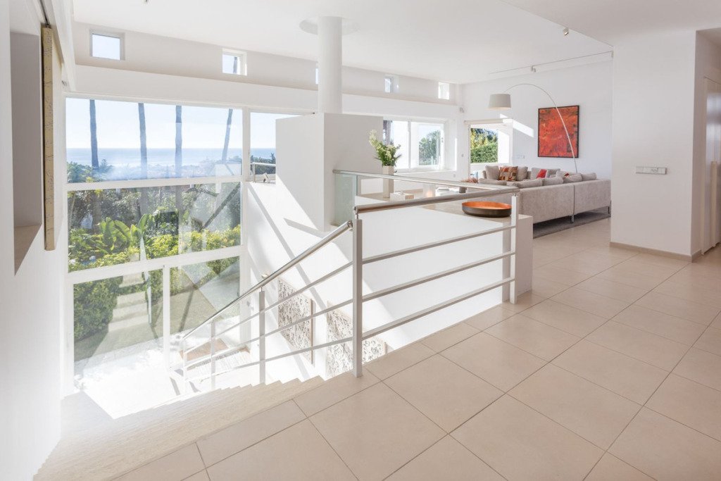 Detached Villa — The Golden Mile