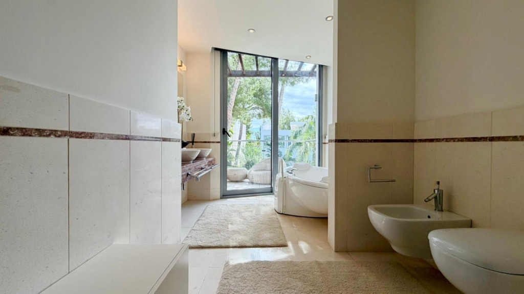 Semi-Detached House — The Golden Mile