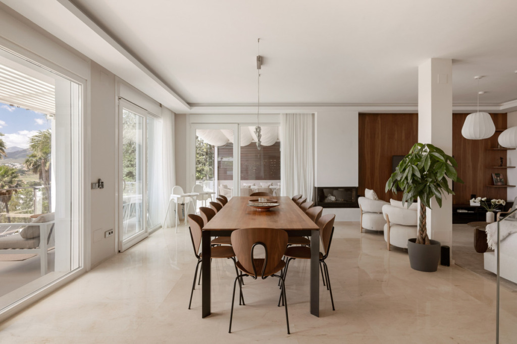 Villa – Chalet — Nueva Andalucía