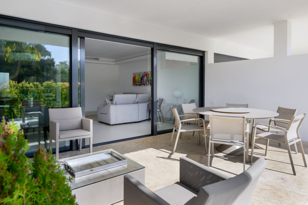 Townhouse — The Golden Mile