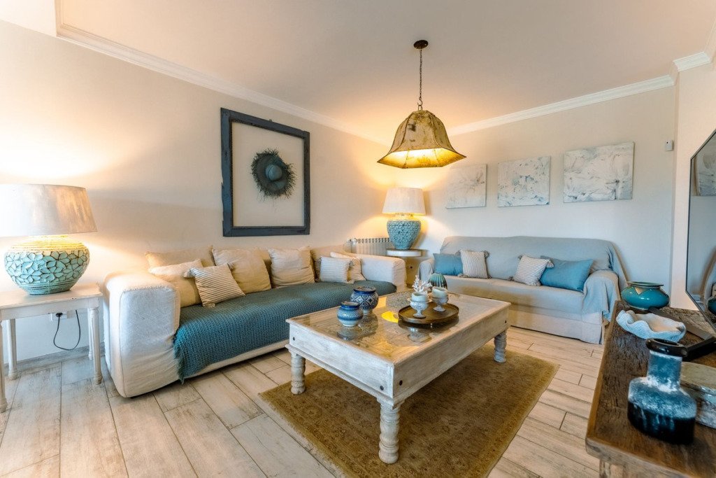 Villa – Chalet — Guadalmina Baja
