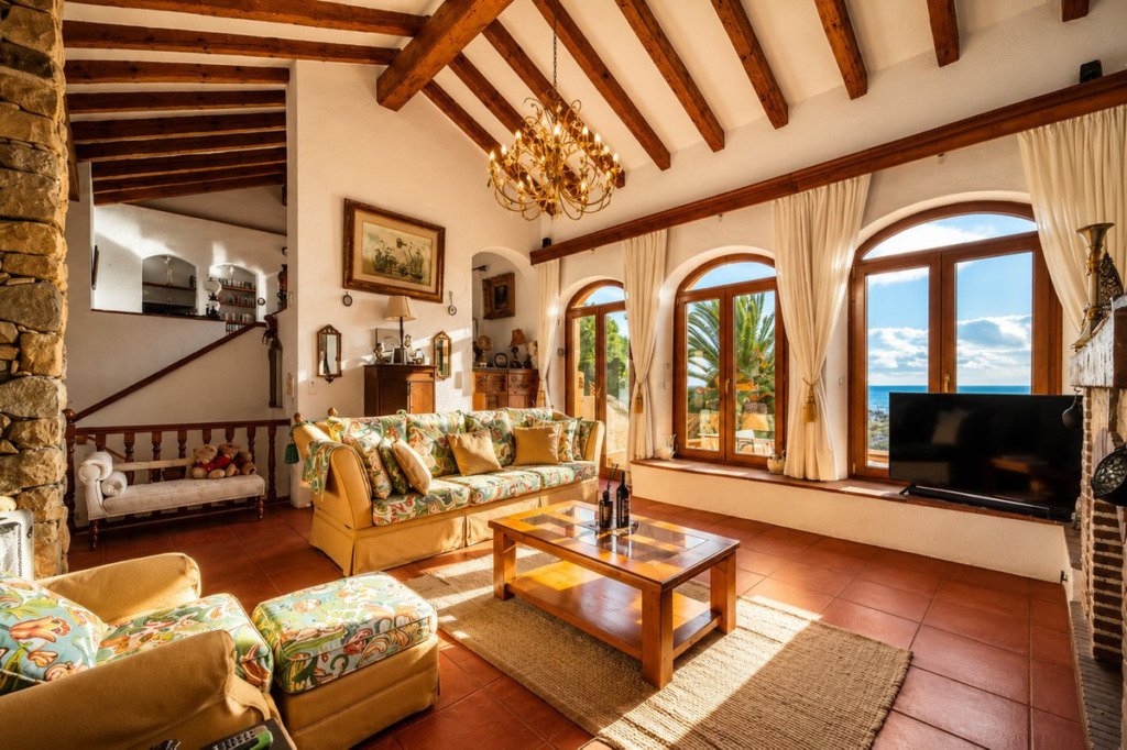 Вилла/Шале — Estepona