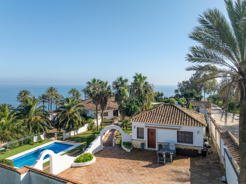 Detached Villa — Manilva