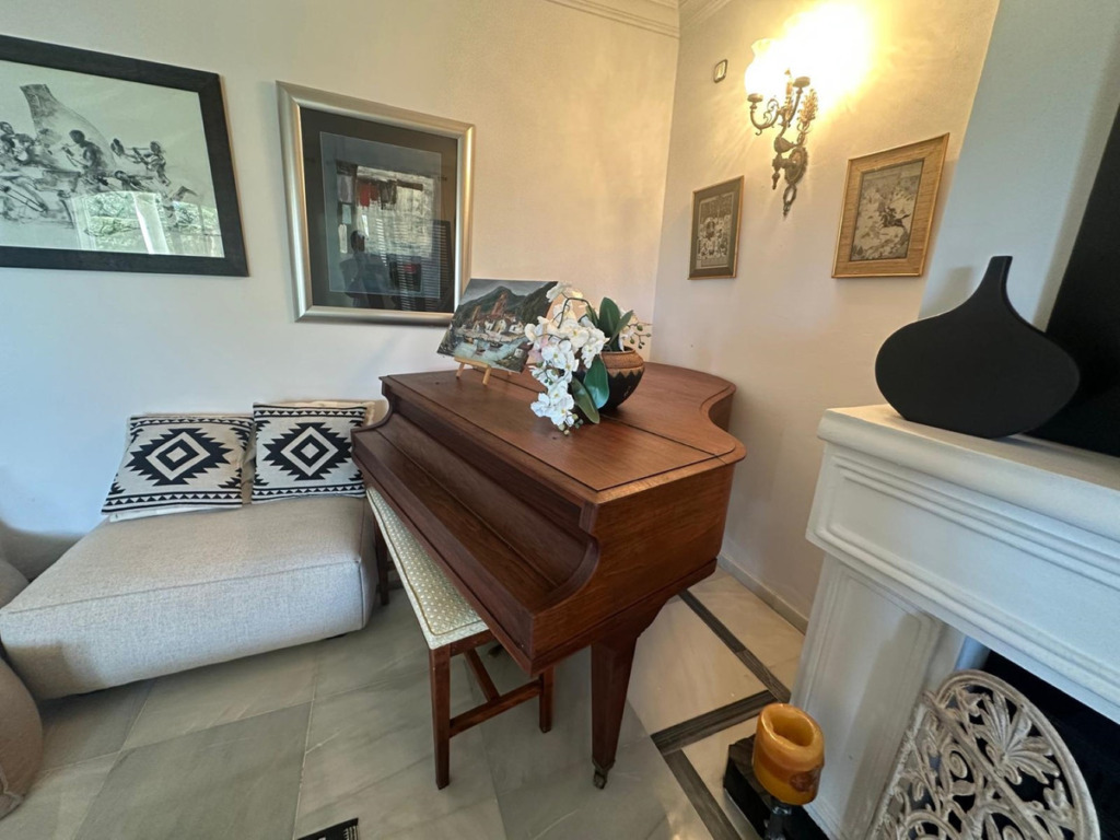 Villa – Chalet — Marbella
