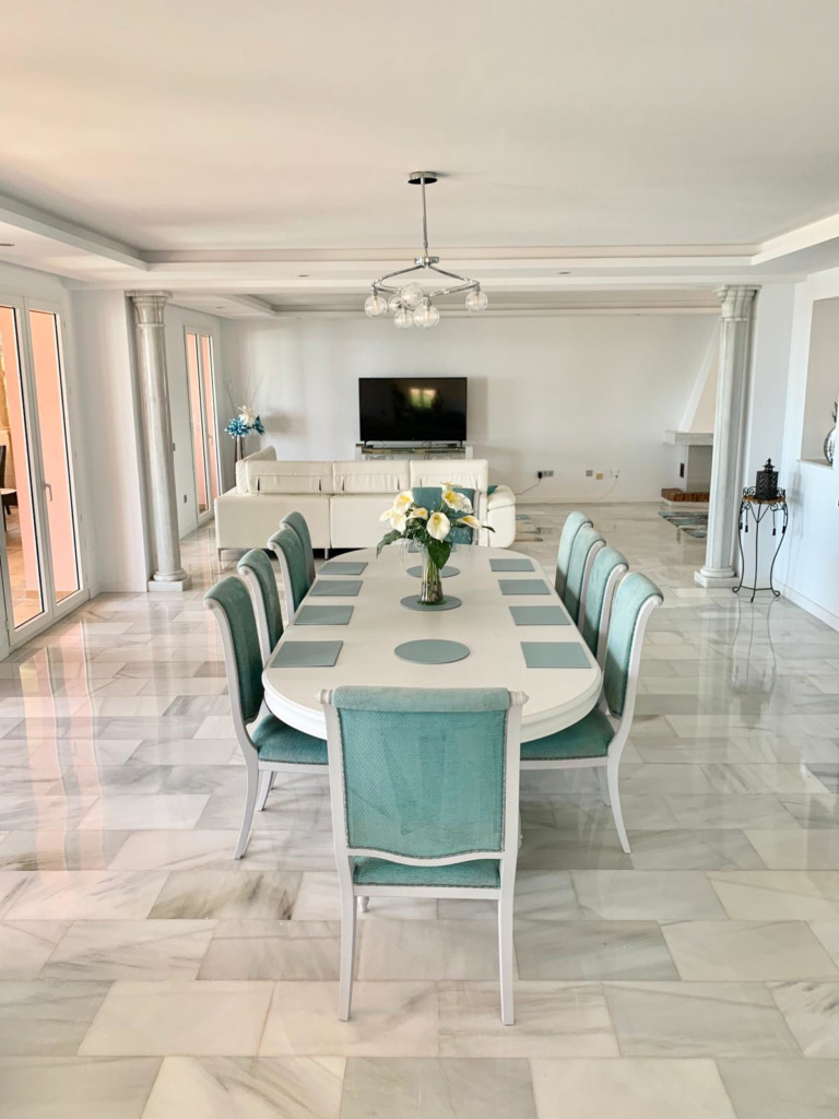 Detached Villa — Calahonda