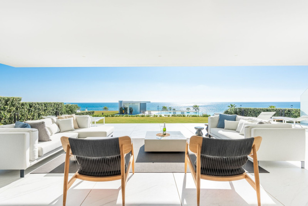 Apartamento Planta Baja — New Golden Mile