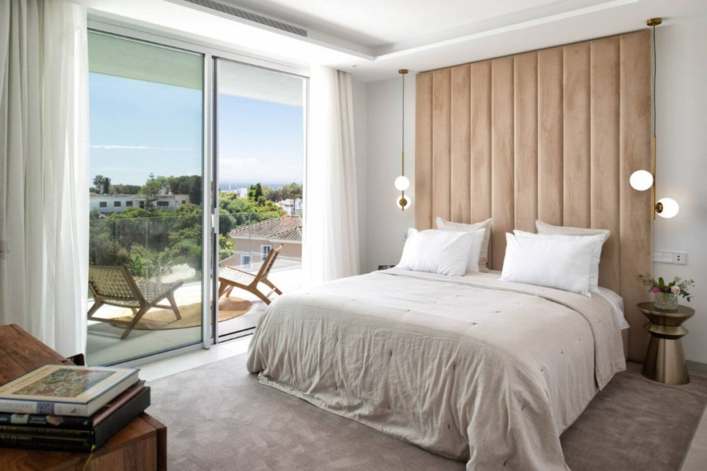 Detached Villa — Elviria