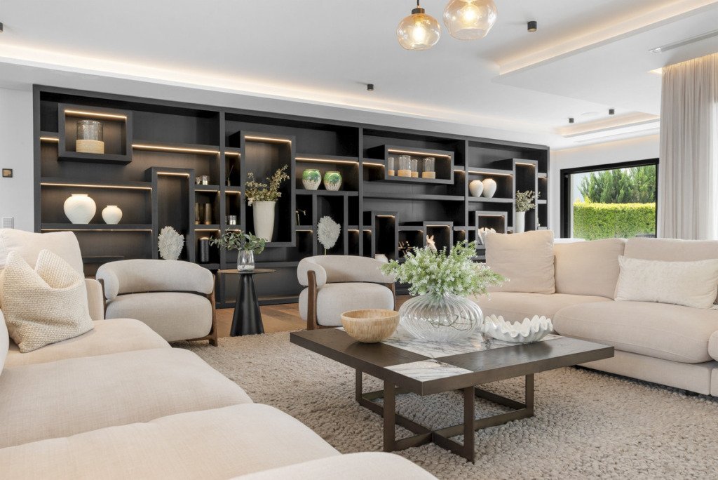 Villa – Chalet — Nueva Andalucía