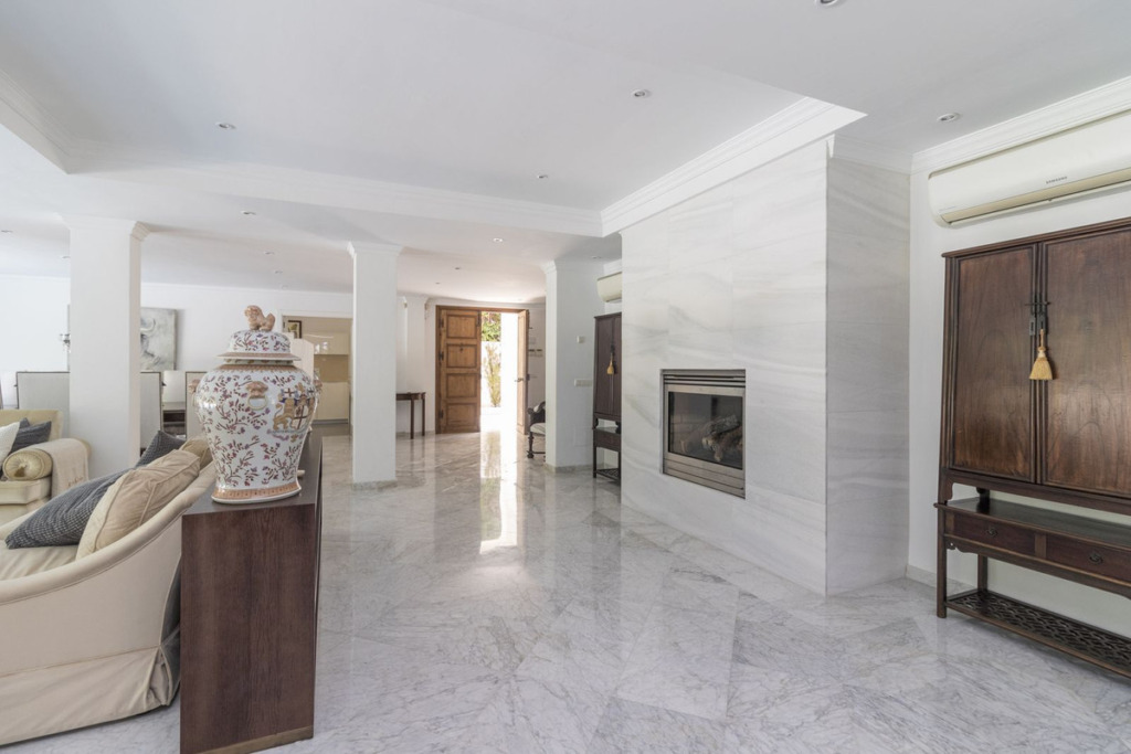 Detached Villa — Los Monteros