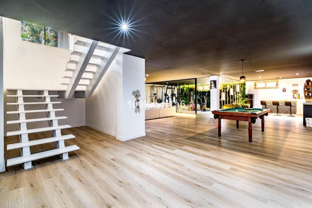 Villa – Chalet — Río Real