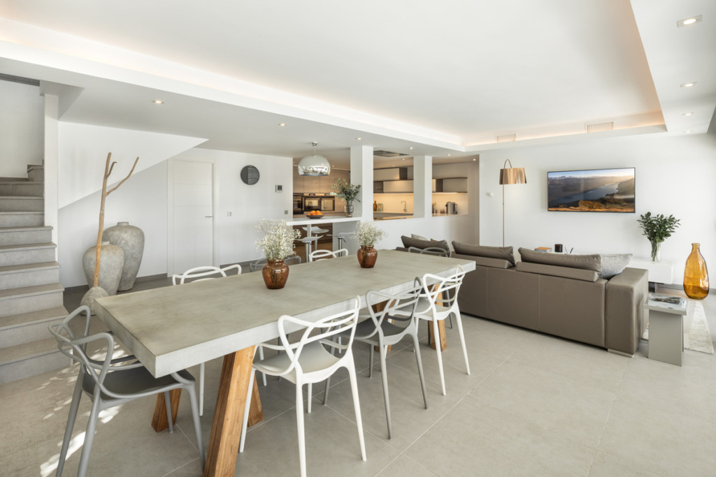 Villa – Chalet — Nueva Andalucía