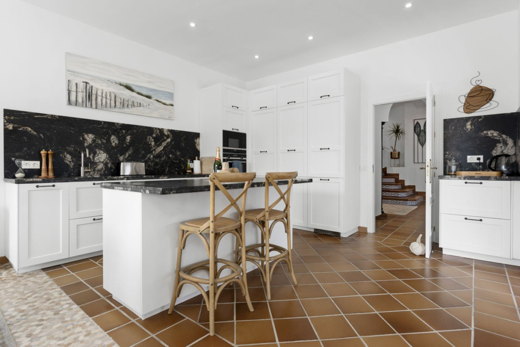 Villa – Chalet — Las Chapas