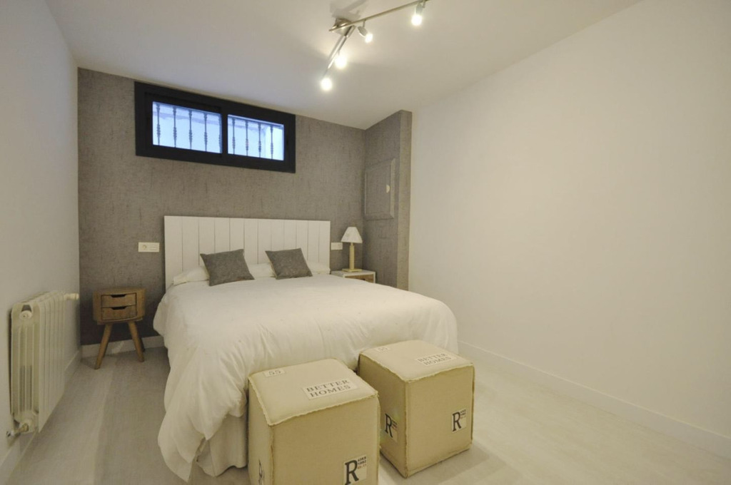 Detached Villa — Nueva Andalucía