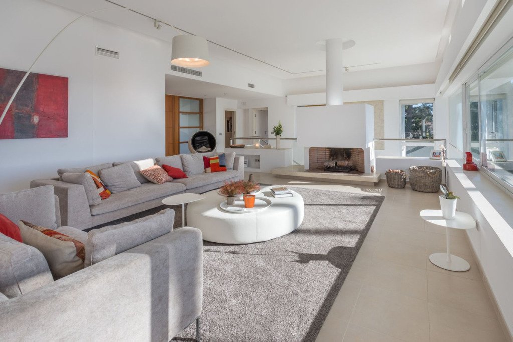 Detached Villa — The Golden Mile