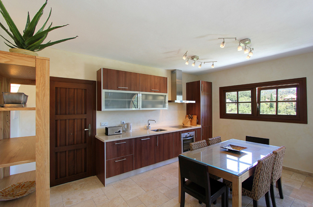 Detached Villa — El Madroñal