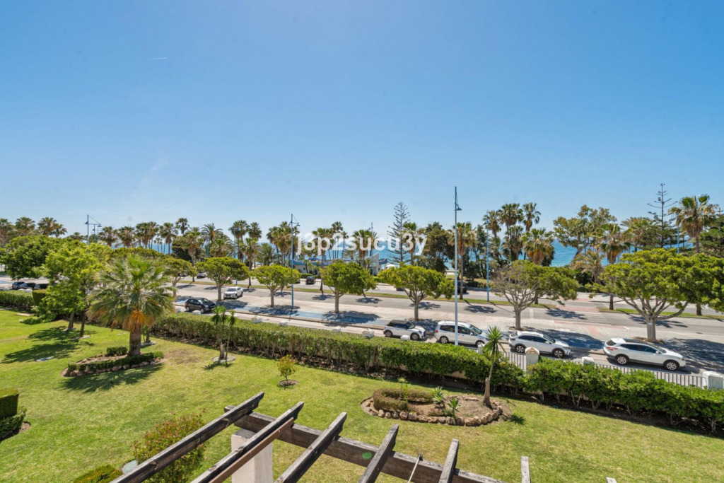 Middle Floor Apartment — San Pedro de Alcántara