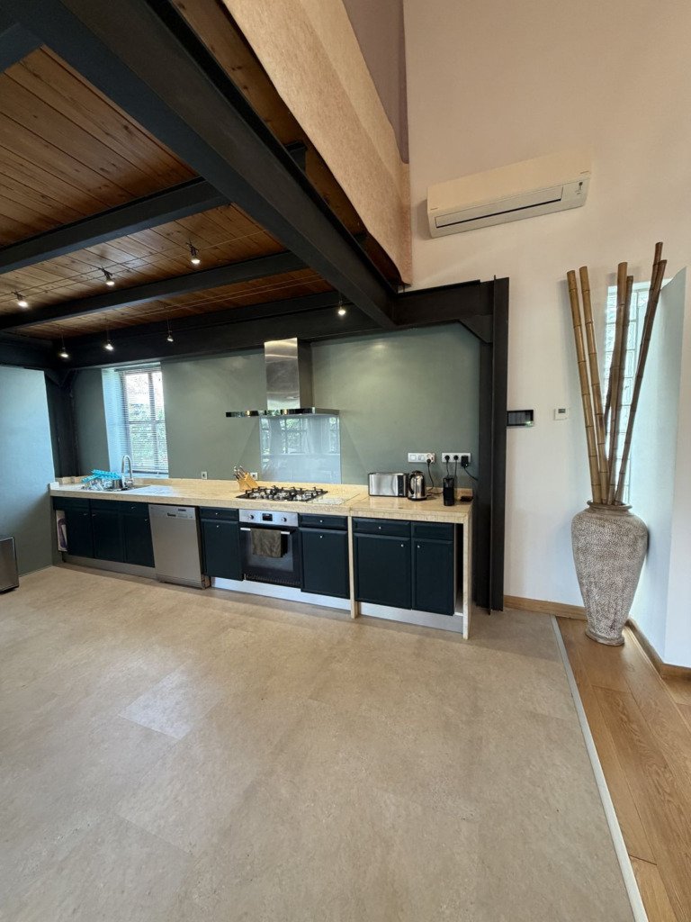 Villa – Chalet — Nueva Andalucía