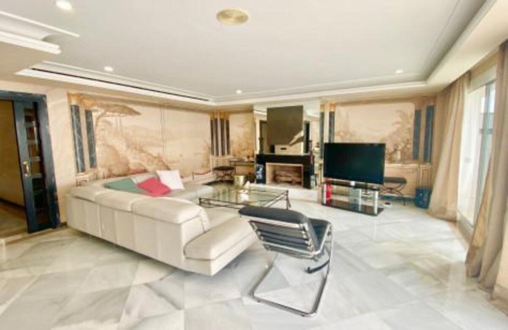 Apartamento Planta Media — Marbella