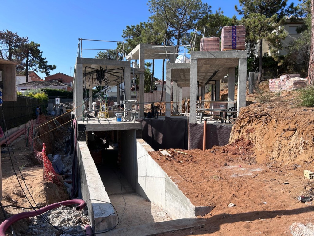 Construction of Villa Carib Playa — After