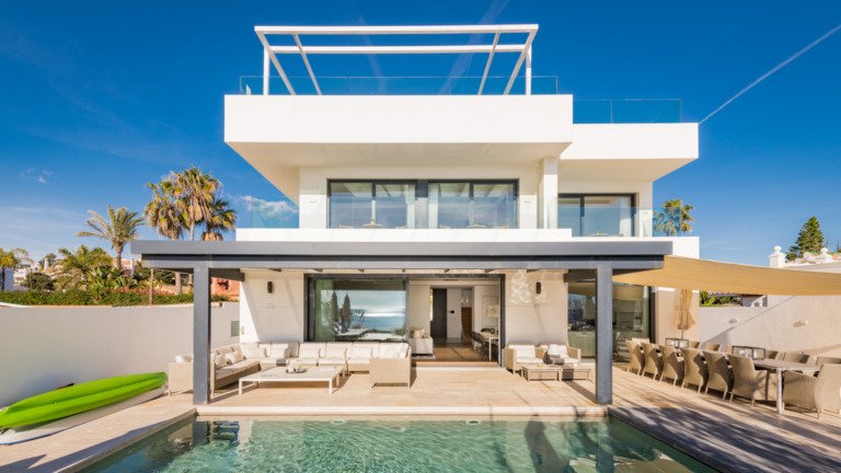 Villa – Chalet — Costabella